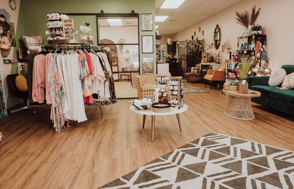 Headrush Boutique
– danielle.headrush