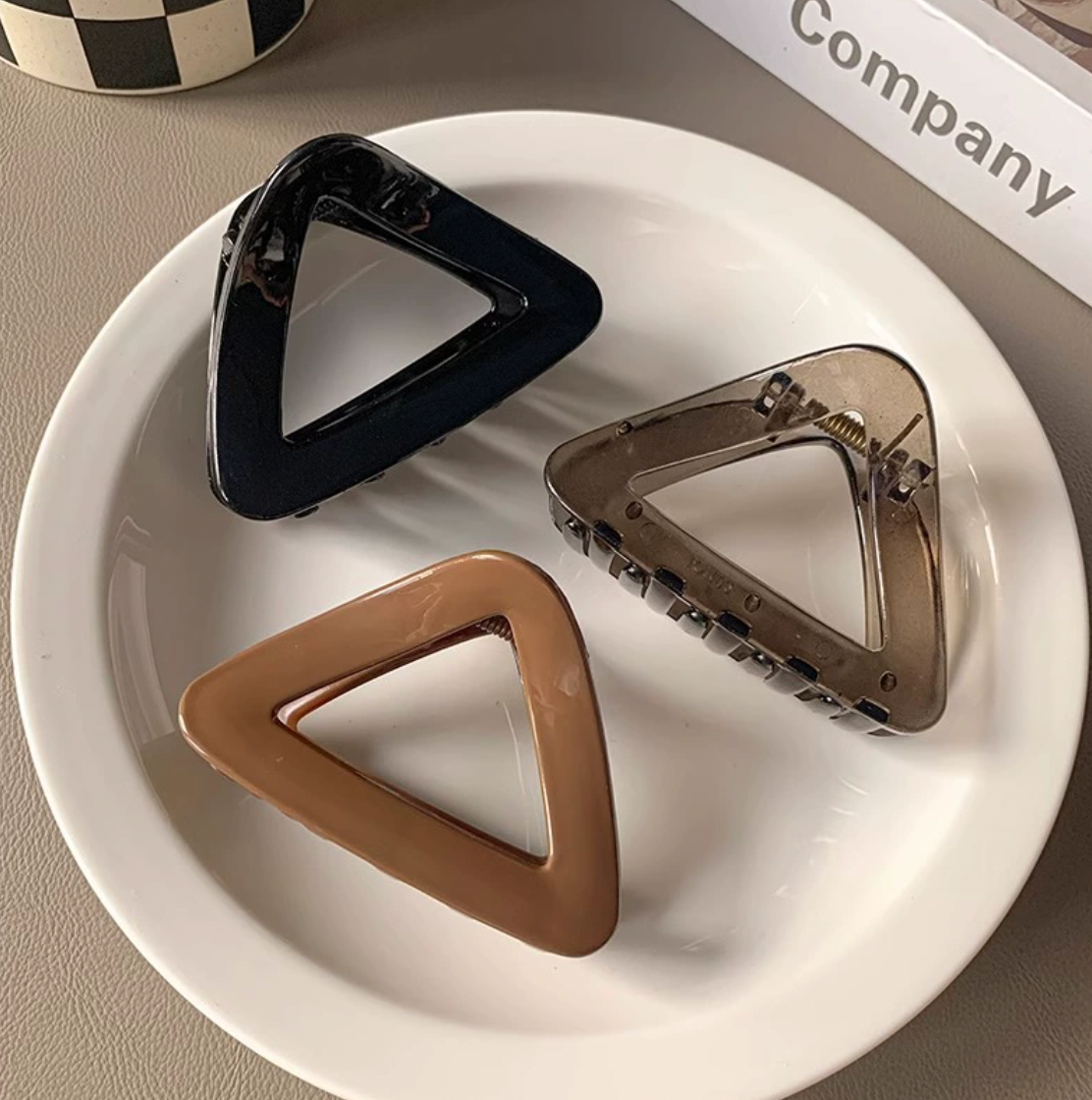 Triangle Minimalist Chic Hair Clip (CAZA)