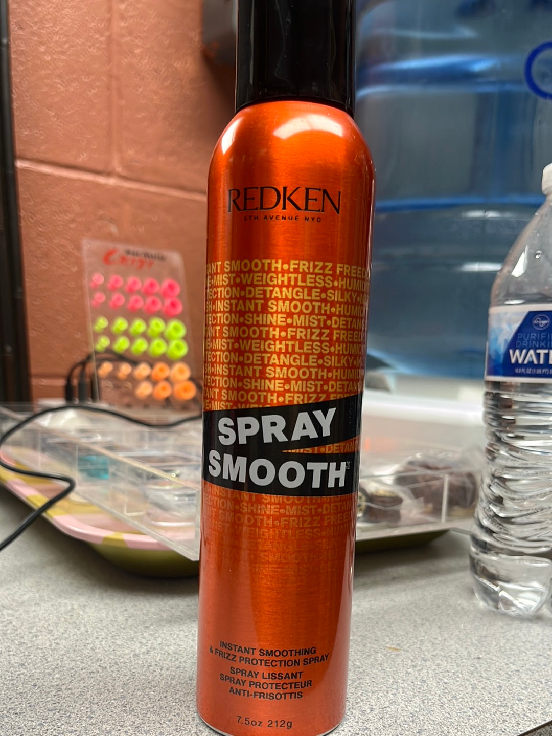 Redken Spray smooth frizz protection spray