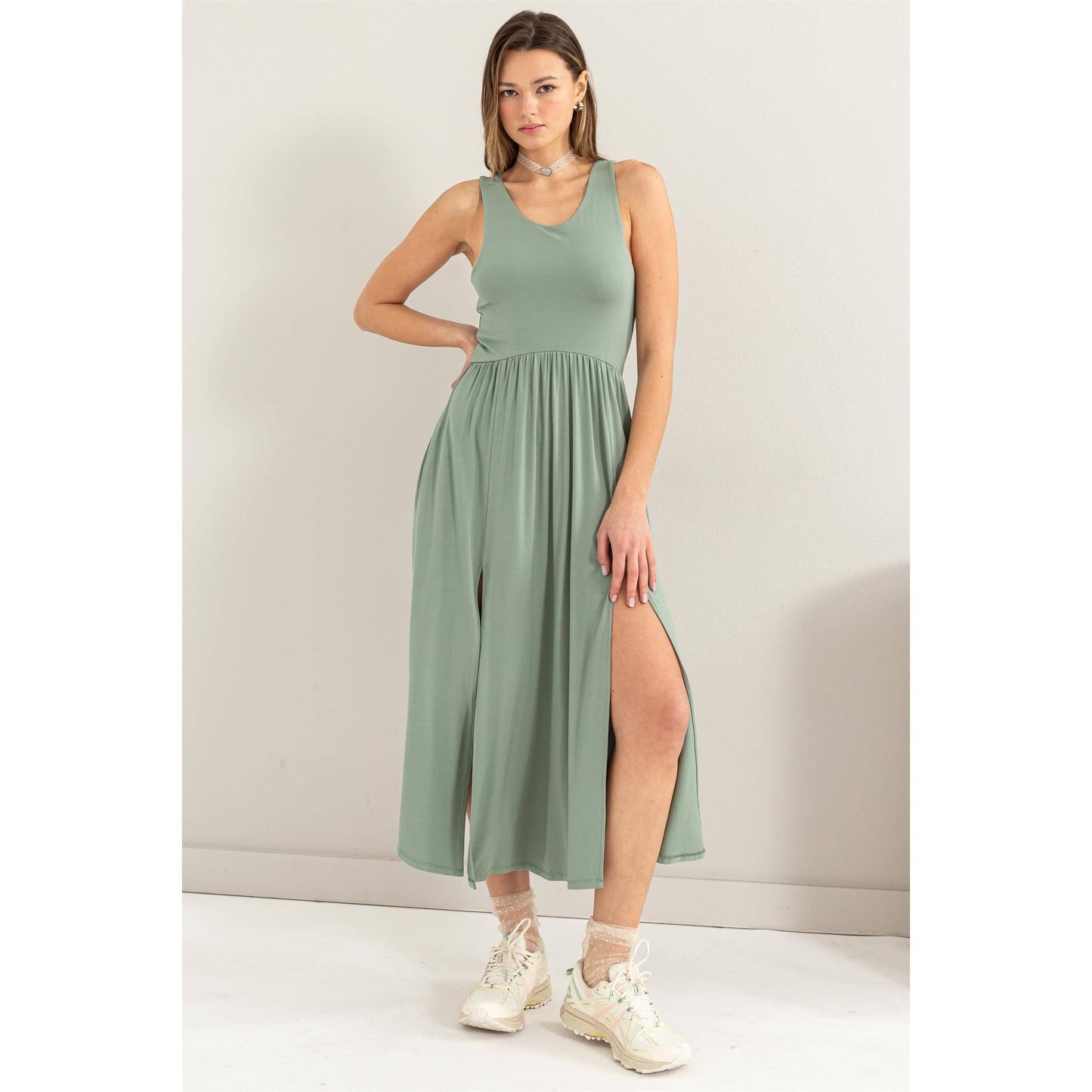 Tabatha-Sleeveless Midi Dress