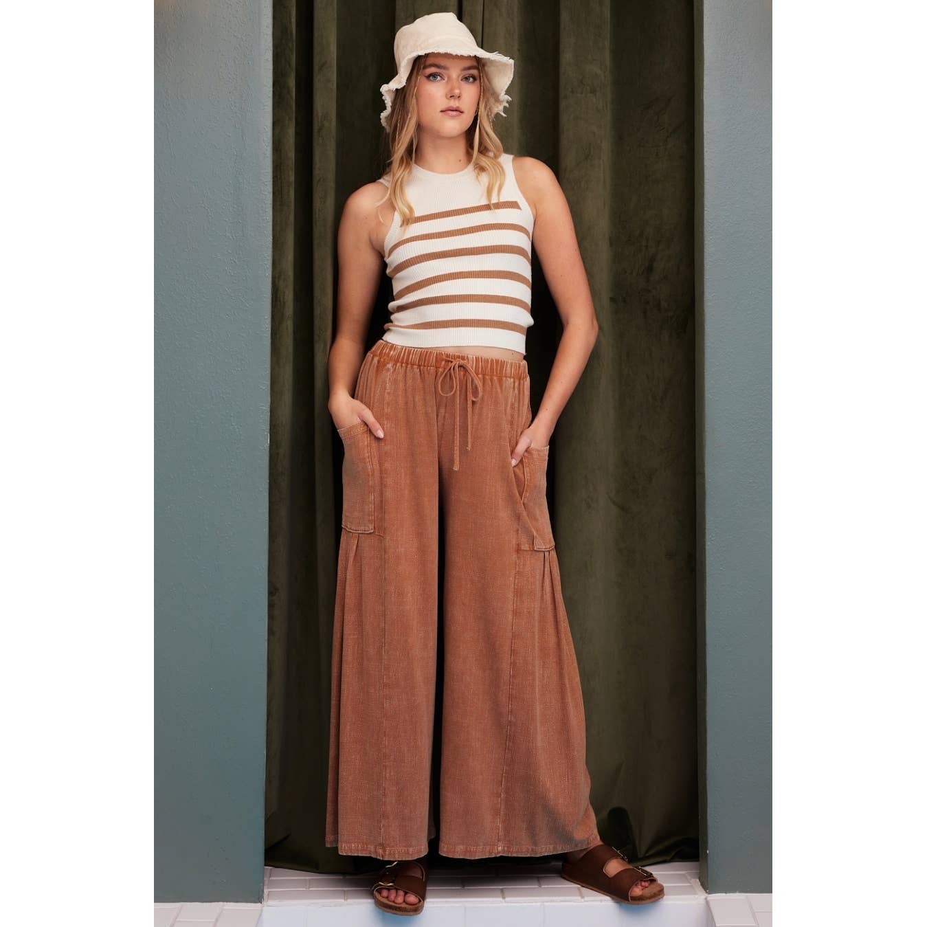 Carmella-Linen Mineral Washed Relaxed Pant