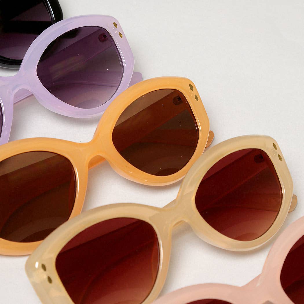 Suzanne-Bold Round Frame Tinted Sunglasses