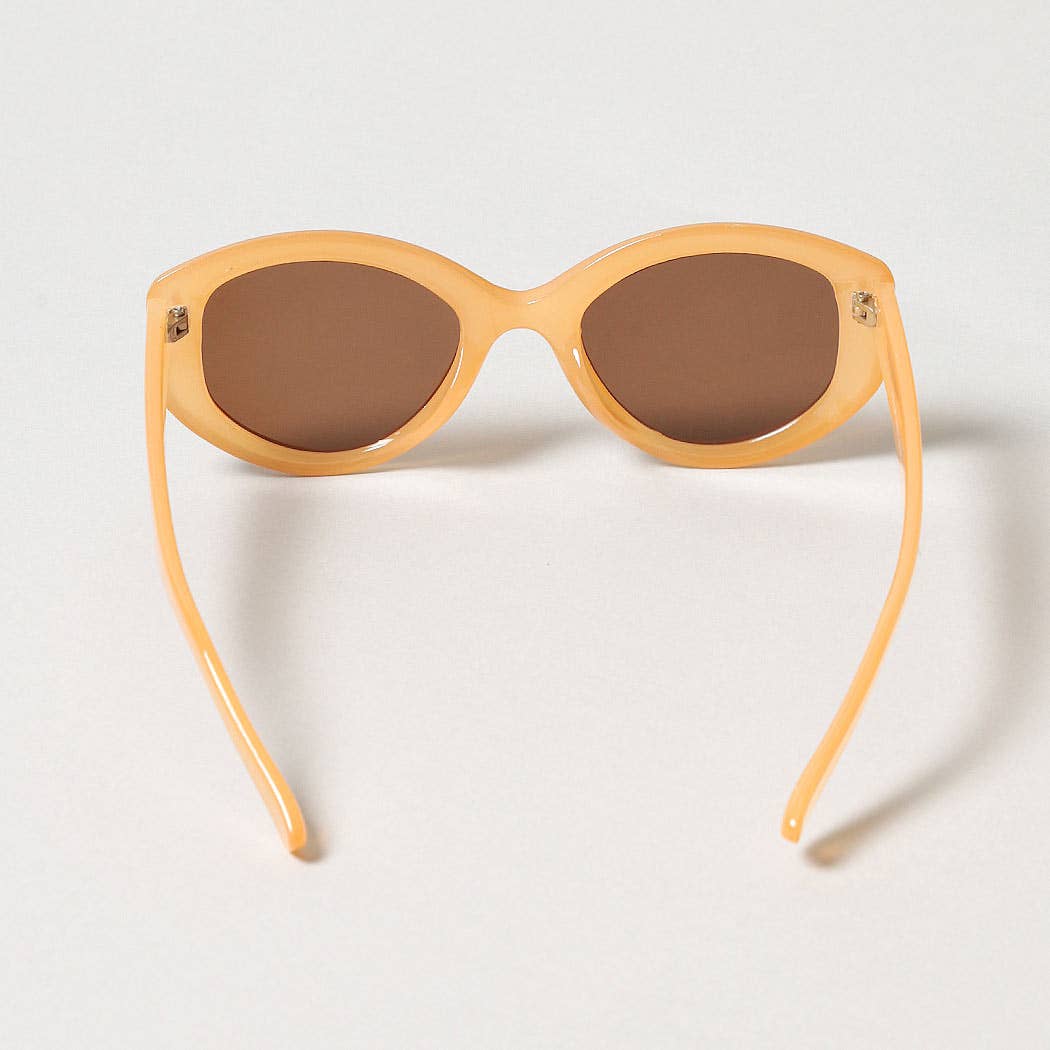 Suzanne-Bold Round Frame Tinted Sunglasses