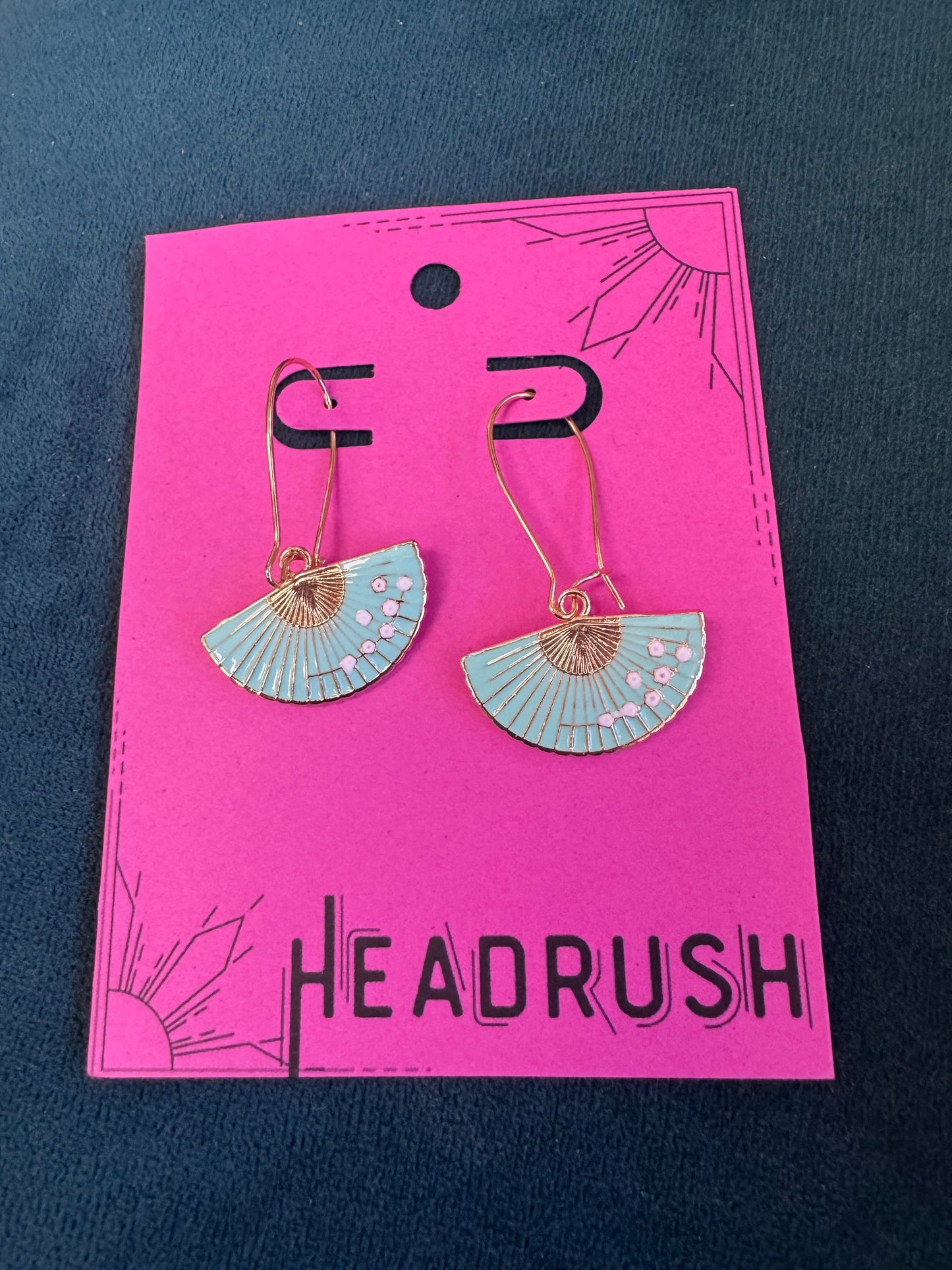 Lu- Elegant Fan Earrings