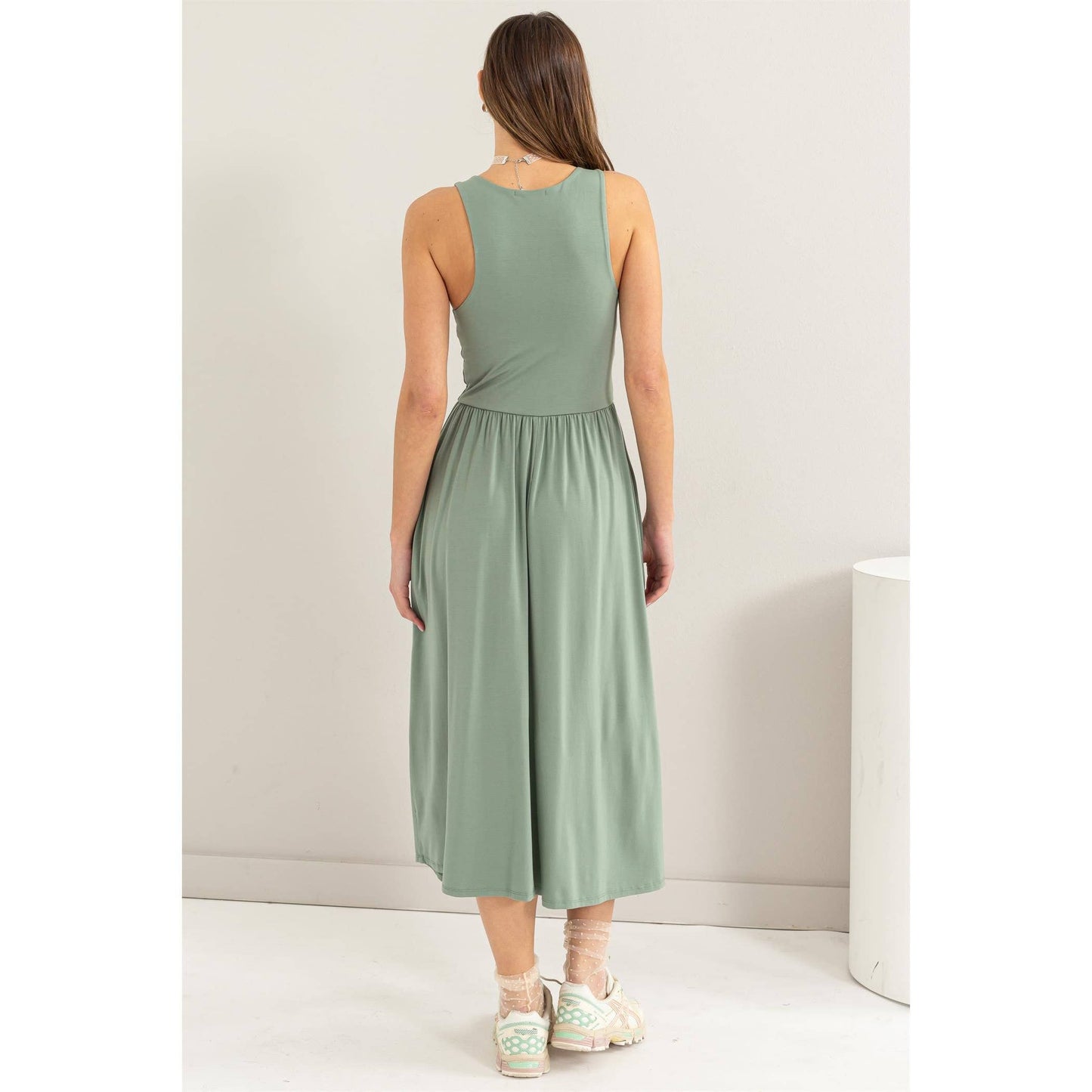 Tabatha-Sleeveless Midi Dress