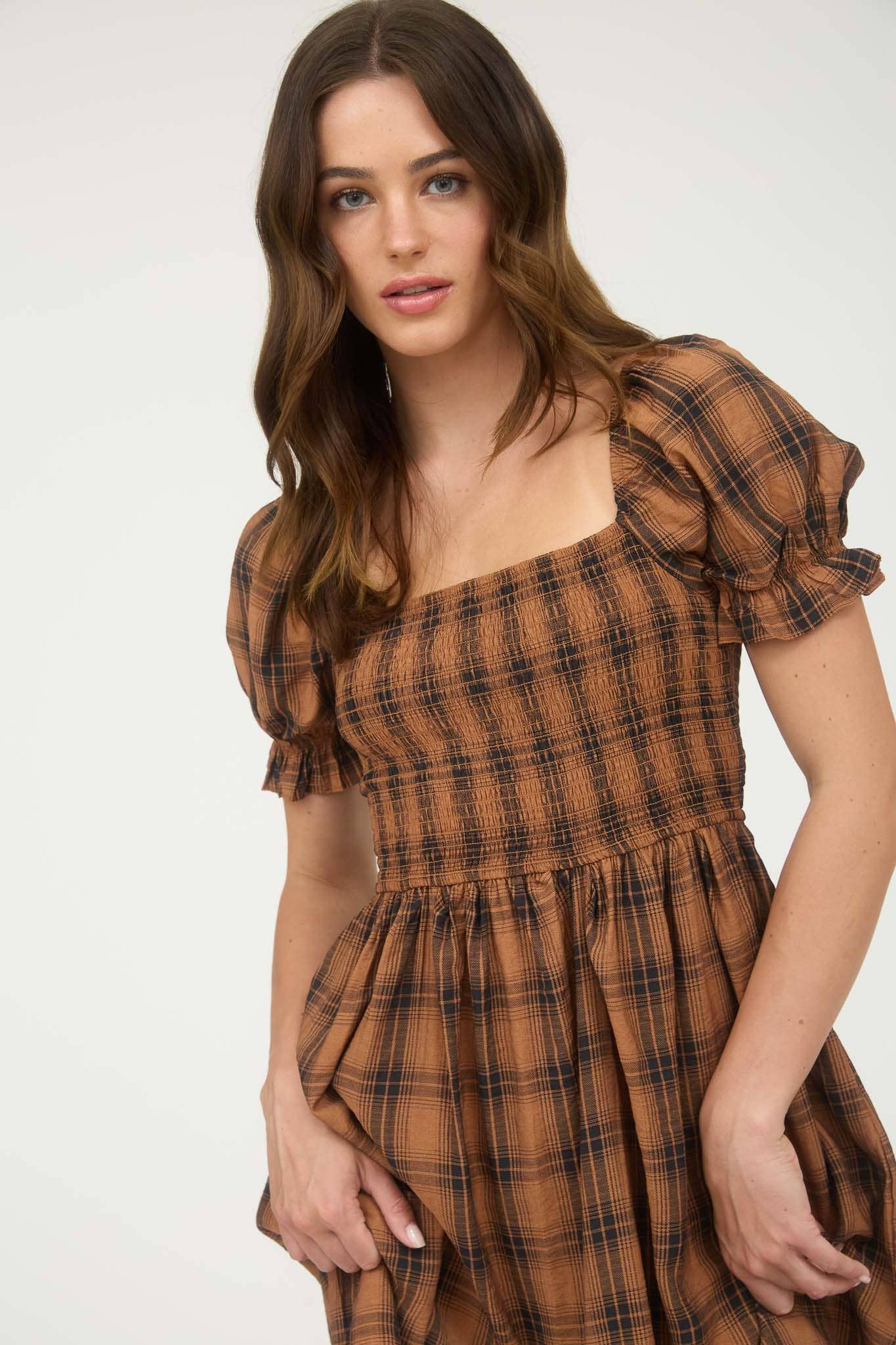 Annie-Plaid MIDI Dresss
