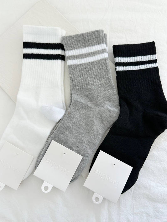 Classic Sporty Crew Socks - JUKA