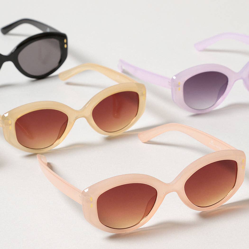Suzanne-Bold Round Frame Tinted Sunglasses
