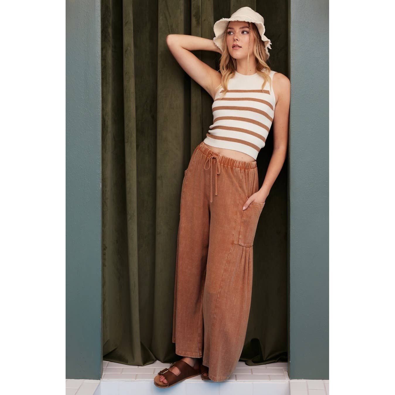 Carmella-Linen Mineral Washed Relaxed Pant