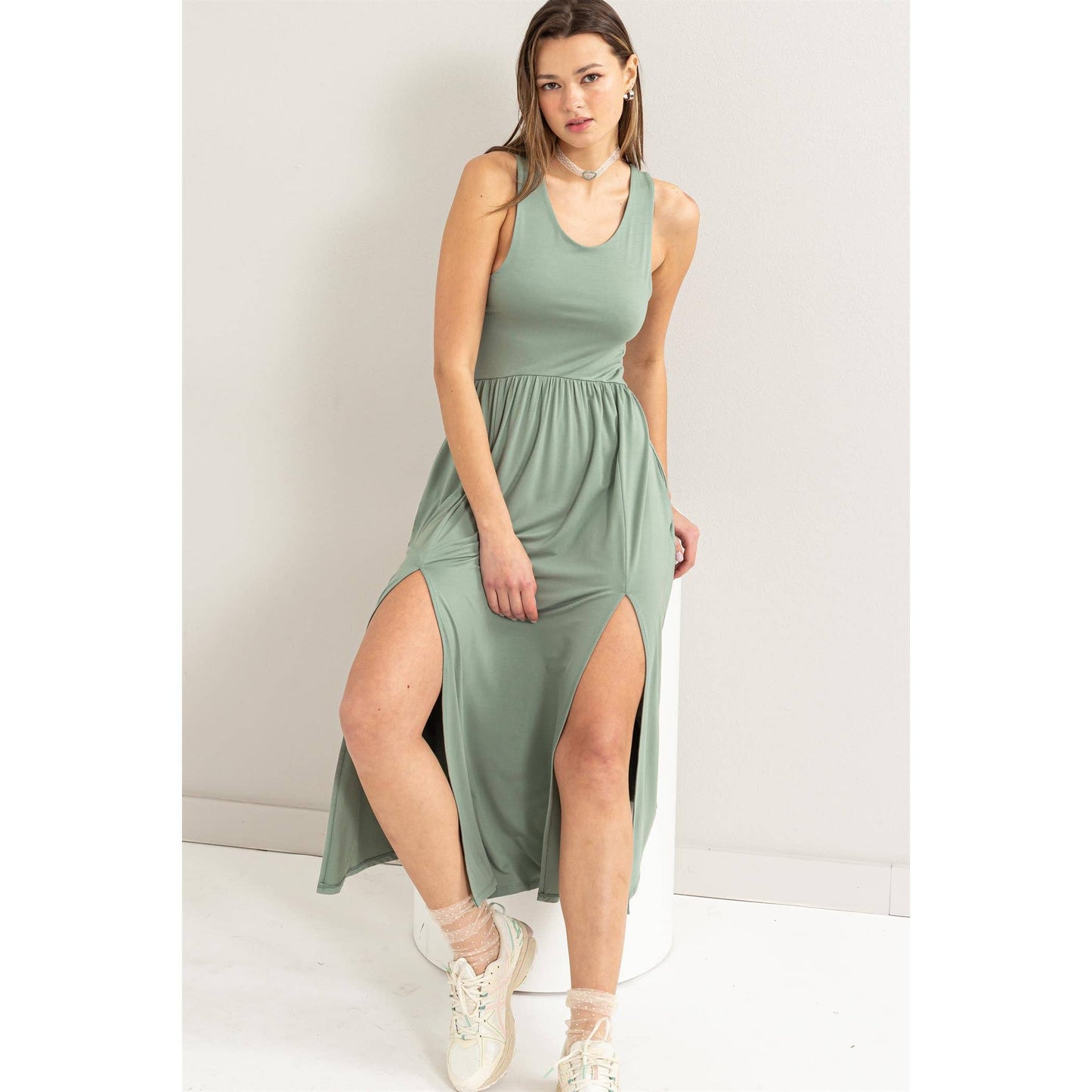 Tabatha-Sleeveless Midi Dress